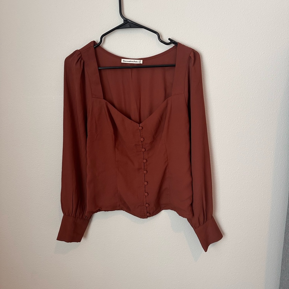 Abercrombie & Fitch long sleeved cropped shirt